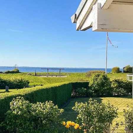 3 Bedroom Amazing In Brenderup Fyn Skovs-Hojrup